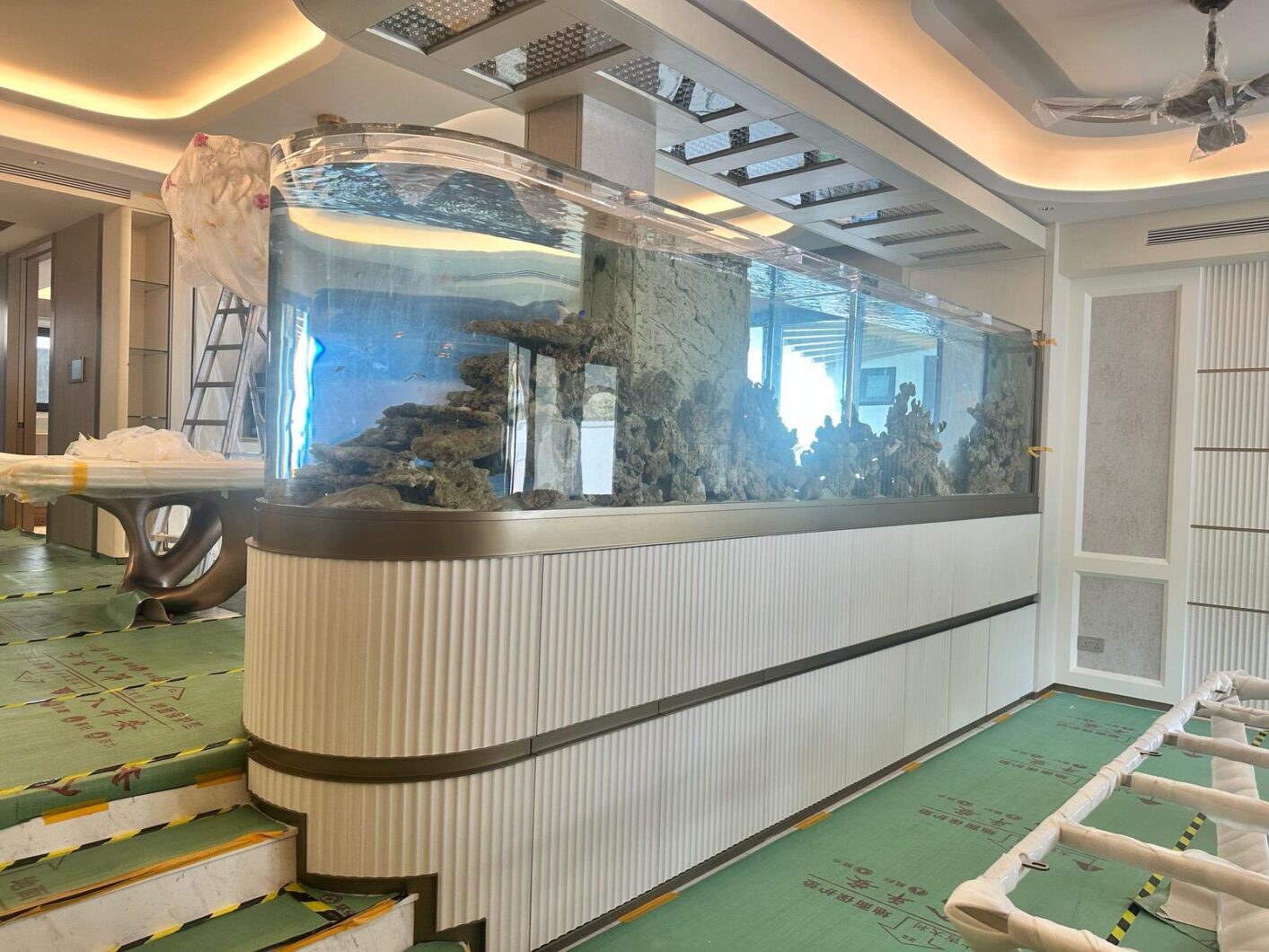 Natura_iCon_massive_tank