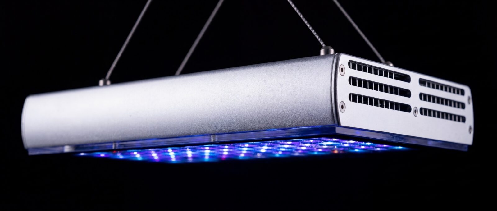 Natura-iCon-high-quality-LED-lighting-fixture