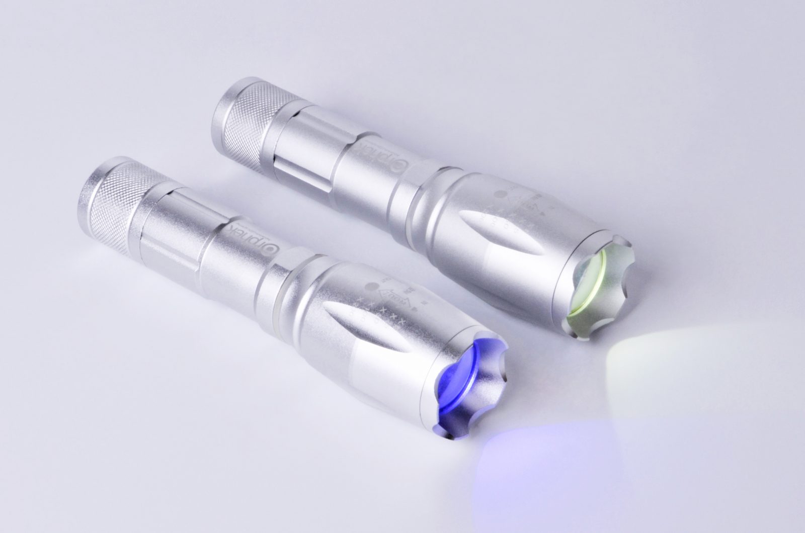 Azurelite-2-Blue-LED-Flashlight-and-fox-fire 