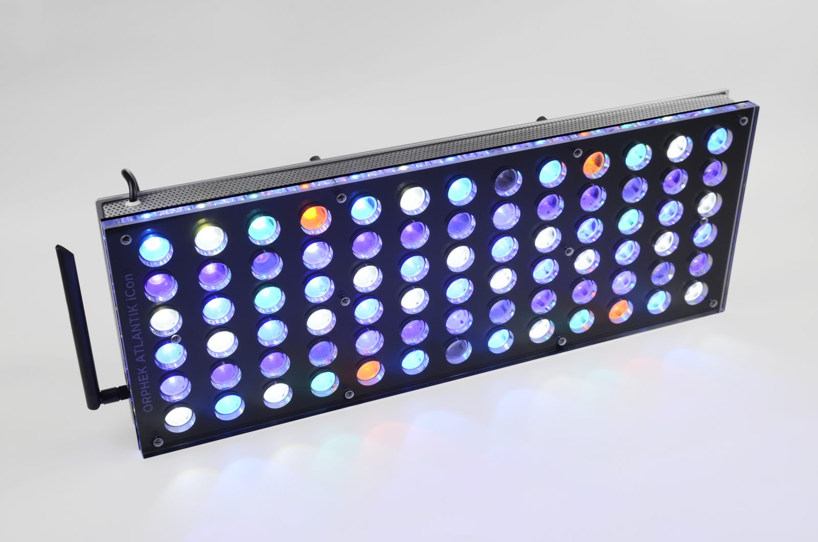 Lanzamiento de nuevo producto Atlantik iCon Reef Aquarium LED Lighting